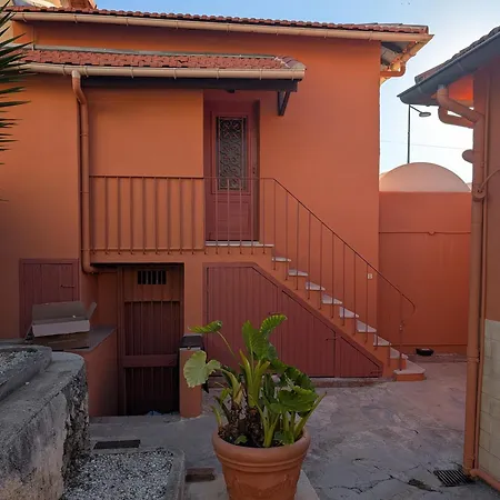 Apartment New Vega Renovation, Climatise, Parking & Piscine Centre Vue Carre Et Port *