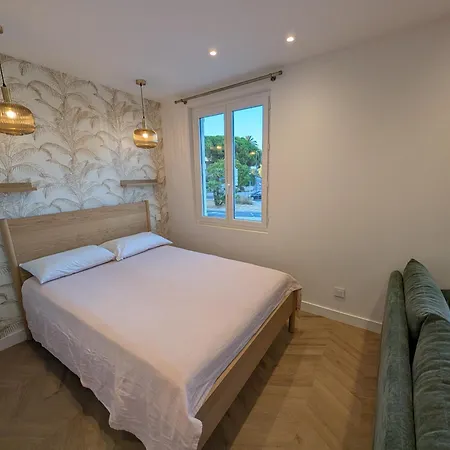 Apartamento New Vega Renovation, Climatise, Parking & Piscine Centre Vue Carre Et Port Antibes