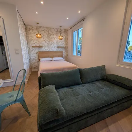 New Vega Renovation, Climatise, Parking & Piscine Centre Vue Carre Et Port Apartamento *